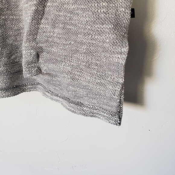 Art Class Kids Small 6/7 Grey Short Sleeve Shirt Hooded Texture Step Hem Top - Picture 4 of 5